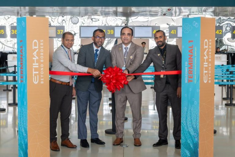 ވީއައިއޭގެ ޓީ1 އިން އެތިހާދު އެއާވޭސް އަށް ޚިދުމަތް ދޭން ފަށައިފި