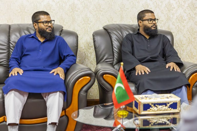 އެއްމާބަނޑު ދެެބެން ޤުރުއާން ހިތުދަސްކުރީ އެއްވަނަ ދަރަޖައިގަ!
