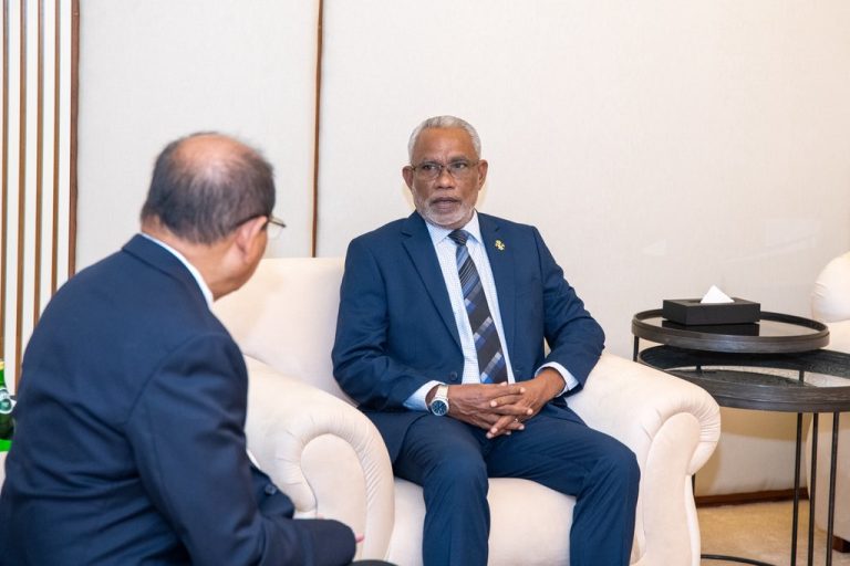 ރަސްމީ ދަތުރުފުޅެއްގައި ޢަބްދުއްރަޙީމް އިންޑިއާއަށް ފުރާވަޑައިގަންނަވައިފި