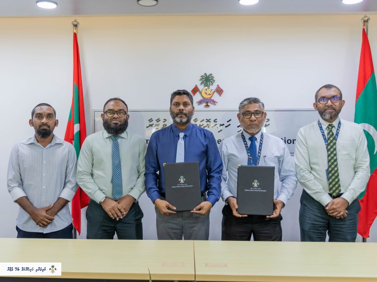 ސްޕޯޓްސް ކޮމްޕްލެކްސް ގާއިމުކުރުމުގެ އެއްބަސްވުމުގައި ސޮއިކޮށްފި