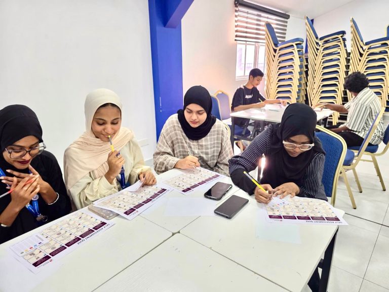 އެން.ސީ.އެސް އިން ވިލާ ކޮލެޖުގައި ކެރިޔާ ގައިޑެންސް ސެޝަނެއް ބާއްވައިފި