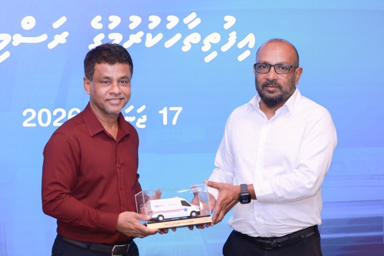 56 ރަށަކަށް އެމްބިއުލާންސް ހަވާލުކޮށްފި