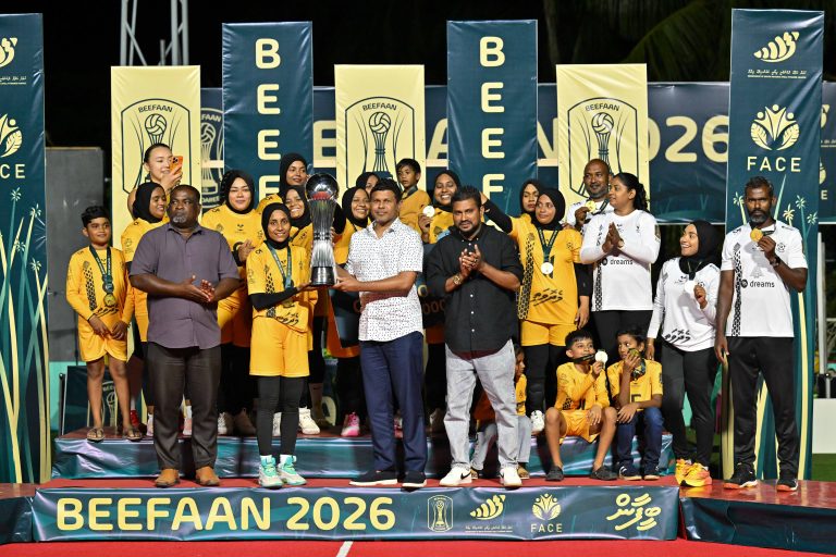 ބީފާން ވޮލީ ބޯޅަ މުބާރާތުގެ އަންހެން ފައިނަލް މެޗް ނައިބު ރައީސް ޝަރަފުވެރިކޮށްދެއްވައިފި