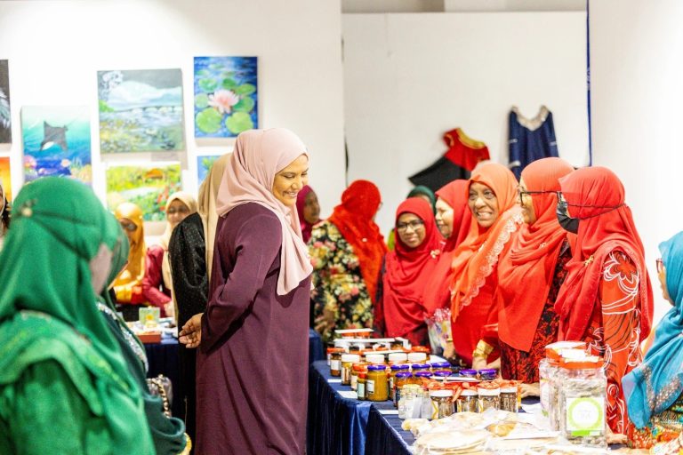 ރަހަފަތް މައުރަޒުގައި ބައިވެރިވުމުގެ ފުރުސަތު ހުޅުވާލައިފި