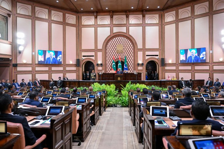 ސަރުކާރުން ރާއްޖޭގެ ވިޔަފާރިތަކުގެ ބިލުތަކަށް މިދިޔަ އަހަރު 6.3 ބިލިއަން ރުފިޔާ ދައްކައިފި