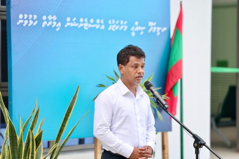 ޞިއްޙީ ކަންކަމުގައި ޙަޤީގަތާ ޚިލާފު މަޢުލޫމާތު ނުފެތުރުމަށް މިނިސްޓަރ އިލްތިމާސްކުރައްވައިފި