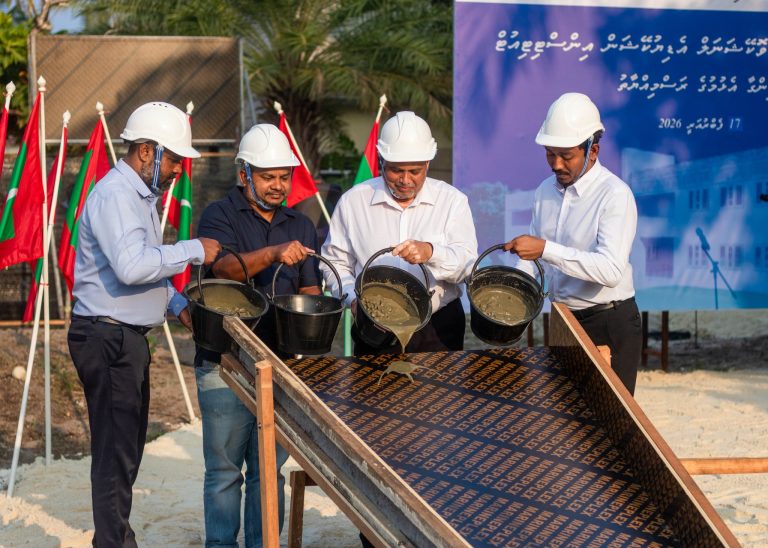 ށ. ފުނަދޫ ޓިވެޓް ސެންޓަރުގެ ބިންގާ އަޅައިފި