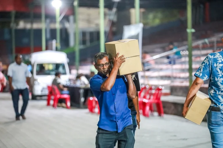 53 ހާހަށް ވުރެ ގިނަ މަސް ކޭސް ދޫކޮށްފި، ދެން ދޫކުރާނީ މިފްކޯއިން