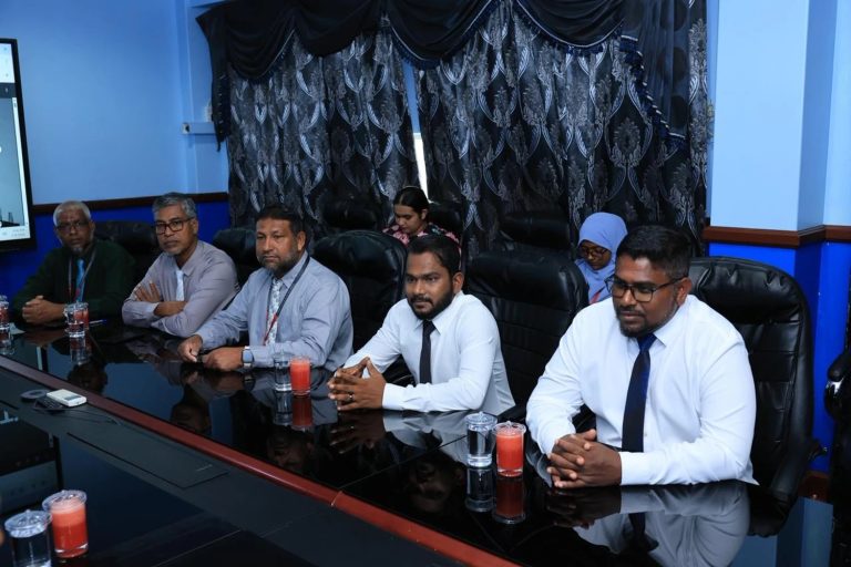 ހދ. އަތޮޅުގެ ރަށްރަށުގައި ތިބި ބިދޭސީންގެ މައްސަލަތައް ހައްލުކުރުމަށް މަޝްވަރާކޮށްފި