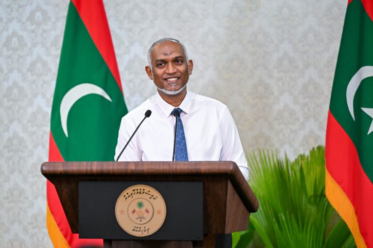 ހަނގުރާމައާއި ގުޅިގެން ދިވެހީންނާއި ދިވެހިރާއްޖެއަށް ކޮށްފާނޭ އަސަރުތައް ކުޑަކުރުމަށް މަސައްކަތް ފަށައިފިން: ރައީސް