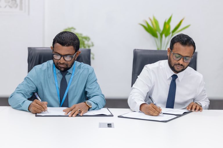 ފަރެސްމާތޮޑާ ބަނދަރު ތަރައްޤީކުރަން އެމްޓީސީސީއާ ހަވާލުކޮށްފި