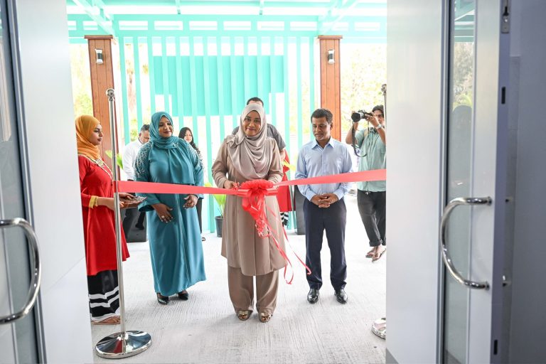 ކުޅުދުއްފުށީ ހޮސްޕިޓަލްގެ އައު ޑައިލިސިސް ސެންޓަރު ހުޅުވައިފި