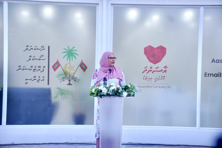 އައްޑޫ އެންސްޕާ އަދި އާސަންދަ އޮފީހާއެކު ރައްޔިތުންނަށް ކުރިމަތިވާ ދަތިތައް ނިމުމަކަށް އަންނާނެ: ވަޒީރު ޑރ. ޢާއިޝަތު ޝިހާމް