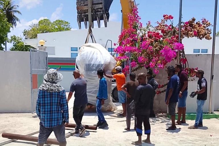 މުރައިދޫ އާއި ތަކަންދޫ އަށް 250 ކިލޯވޮޓްގެ އައު ދެ ޖެންސެޓް ގެންގޮސްފި
