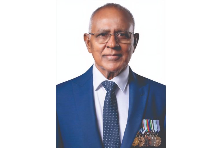 ޝަކޫރަކީ މަސްތުވާތަކެތީގެ ވަބާއިން ޤައުމު ސަލާމަތްކުރުމުގެ މަސައްކަތުގައި އިސް ދައުރެއް އަދާކުރެއްވި ބޭފުޅެއް: ރައީސް