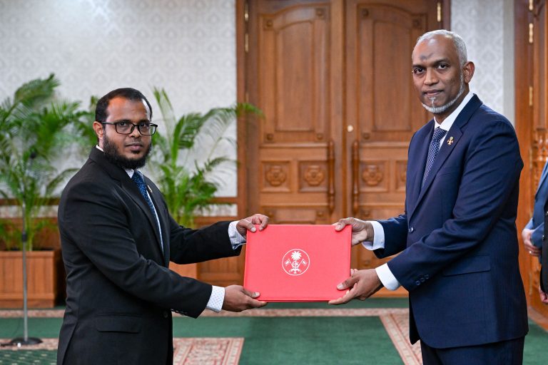 ކެބިނެޓްގައި ތިއްބަވާނީ 15 ވަޒީރުން: ރައީސް އޮފީސް