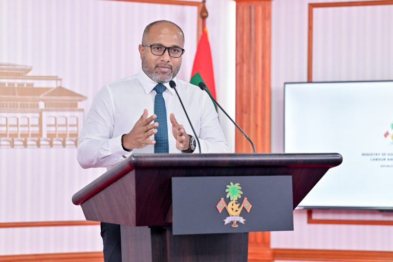 ވާނުވާ މައްސަލައަށް ހައްލު ހޯދުމަށް ކުރަމުންދާ މަސައްކަތްތަކުގެ ނަތީޖާ ދަނީ ފެންނަމުން: އަލީ އިހްސާން