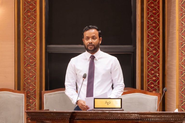 މާލެ ސަރަޙައްދުގައި މިހާރު ބާކީ އޮތް ބިންތަކުން ގިނަވެގެން އެޅޭނީ 12،000 ފްލެޓް: މުއްތަލިބު
