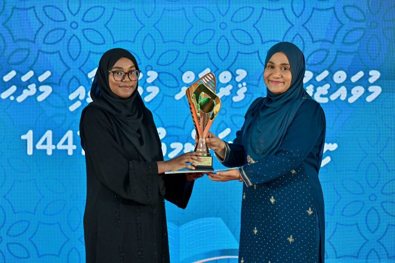 މުބާރާތްތަކަށް ތައްޔާރުވާއިރު ލިބޭ ތަޖުރިބާތަކާއި ހޭލުންތެރިކަމަކީ މުޅި އުމުރަށް ދެމިގެންދާނެ ފިލާވަޅުތަކެއް: މެޑަމް ސާޖިދާ