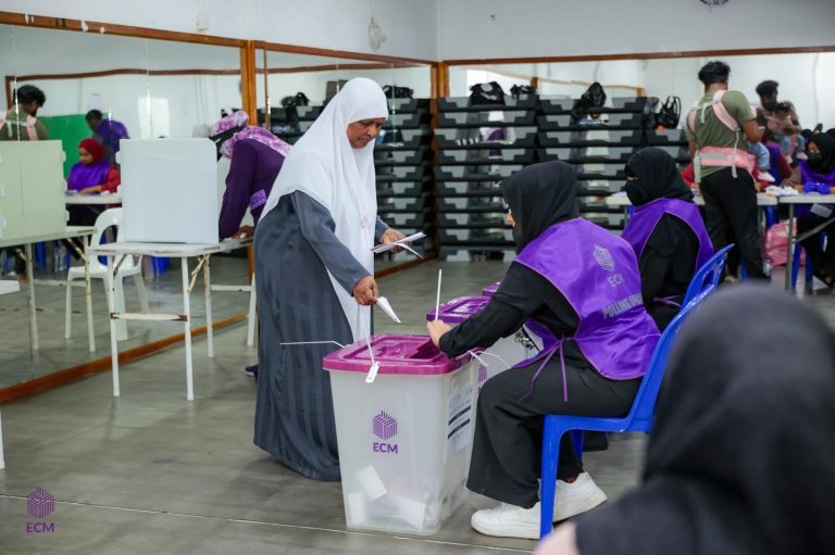 ފޮނަދޫގައި އިތުރު ވޯޓެއް އެޅި މައްސަލައެއް ފެންމަތިވެ، އެ ވޯޓު ބާތިލުކޮށްފި