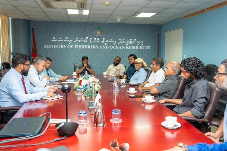 ތެލުގެ އަގާއި އެކު މަސްވެރިކަމަށް ދިމާވާ ގޮންޖެހުންތަކާ ގުޅޭގޮތުން މަޝްވަރާކޮށްފި