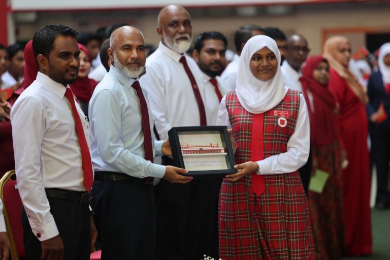 މަޖީދިއްޔާ ސްކޫލަށް 99 އަހަރު ފުރުން ފާހަގަކޮށްފި