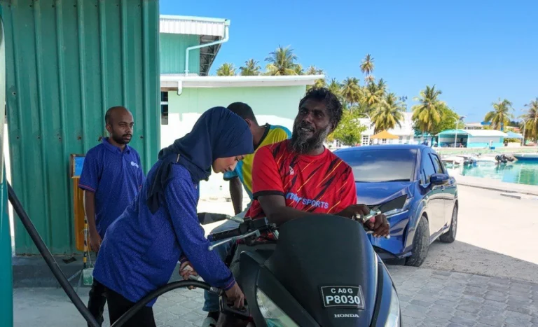 ކުޑަހުވަދޫ ފިއުލް ސްޓޭޝަން ހުޅުވައިފި