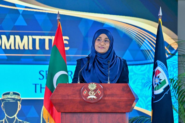ފުލުހުންގެ ޚިދުމަތުގައި އަންހެނުން އިތުރުވުމަކީ އަމަން ބެލެހެއްޓުމަށް ލިބޭ ބޮޑު ކުރިއެރުމެއް: މެޑަމް ސާޖިދާ