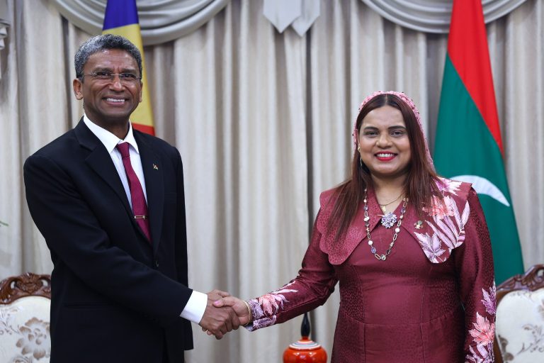 ވިސާއާ ނުލައި ސީޝެލްސްއަށް 30 ދުވަހަށް ދަތުރުކުރެވޭނެ ގޮތް ހަމަޖައްސައިފި