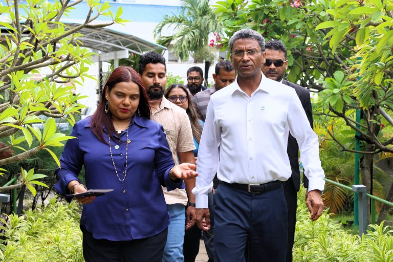 ސީޝެލްސްގެ ޚާރިޖީ ވަޒީރު ރާއްޖެއަށް ކުރެއްވި ދަތުރުފުޅު ނިންމަވާ ފުރާވަޑައިގެންފި