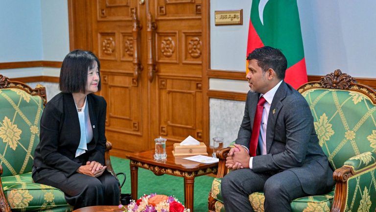 ޖަޕާނުގެ ސަފީރު، ނައިބު ރައީސްގެ އަރިހަށް އިޙްތިރާމްގެ ޒިޔާރަތެއް ކުރައްވައިފި
