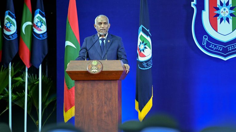 ދިފާޢީ ޚިދުމަތްތައް ވަރުގަދަކުރަަނީ ޤައުމީ ޚިދުމަތެއް ގޮތުގައި ދެކިގެން: ރައީސް