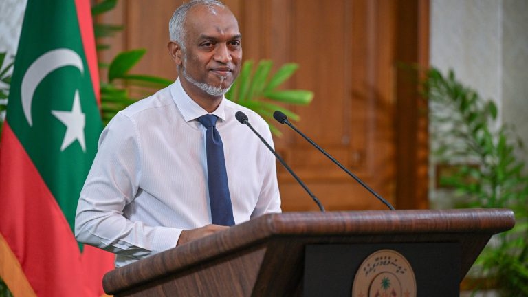 ޕޭ ހާމަނައިޒްކުރުމުގެ މަޤުޞަދަކީ ގެއަށް ގެންދަން ލިބޭ އާމްދަނީގެ މިންވަރު ބޮޑުކުރުން: ރައީސް