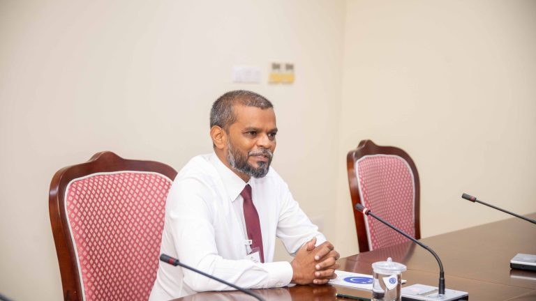 އީސީގެ ރައީސްކަމަށް ޝަކީލް އައްޔަންކުރަން ފާސްކޮށްފި