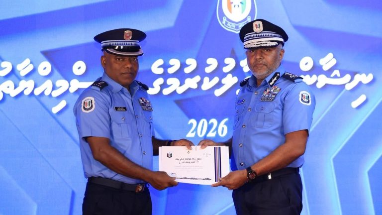 މާލެ ސަރަހައްދުގެ 84 ފުލުހަކަށް ޝަރަފުގެ ނިޝާން އަރުވައިފި