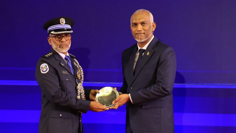 ރައީސުލްޖުމްހޫރިއްޔާގެ ކުލަ 20 ފުލުހަކަށް އަދި މެޑަލް 7 ފުލުހަކަށް އަރުވައިފި