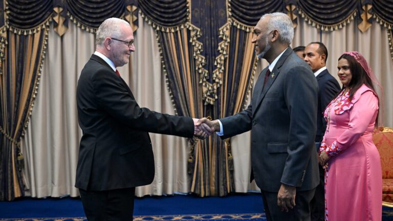 މޫސުމީ ބަދަލުތަކާއި ތިމާވެށްޓާ ގުޅޭގޮތުން ސްލޮވޭނިއާގެ އައު ސަފީރާ މަޝްވަރާކުރައްވައިފި
