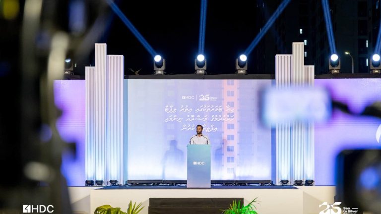 ހިޔާ ޓަވަރުތަކުގައި އިތުރު 32 ލިފްޓް ހަރުކޮށް، މަޝްރޫއު ރަސްމީކޮށް ނިންމާލައިފި