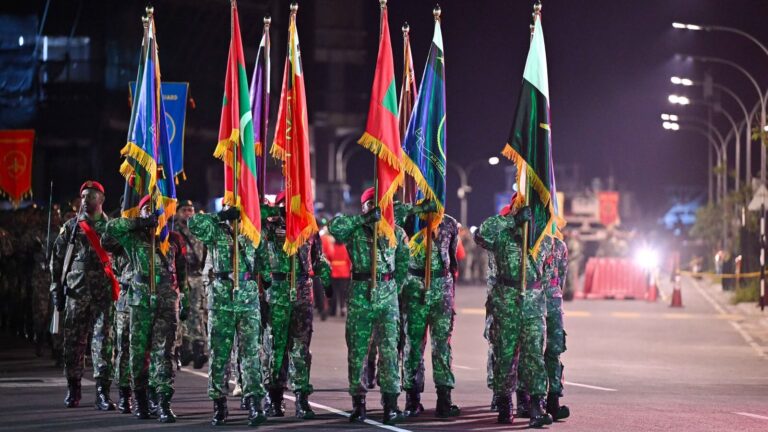 މިނިވަން ދުވަހާ ގުޅިގެން ހުޅުމާލޭގައި ބާއްވާ އަސްކަރީ ހިނގާލުން މާދަމާ ހަވީރު