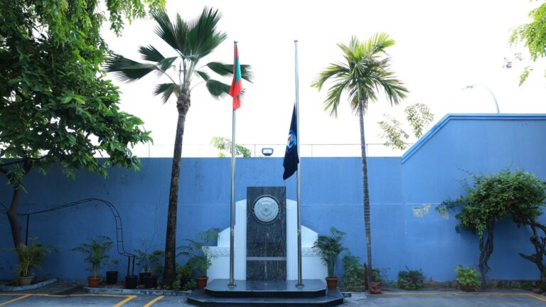 ޕޮލިސް މެމޯރިއަލް ޑޭ އަށް ފުލުހުންގެ ދިދަ ބައިދަނޑިއަށް ތިރިކޮށްފި
