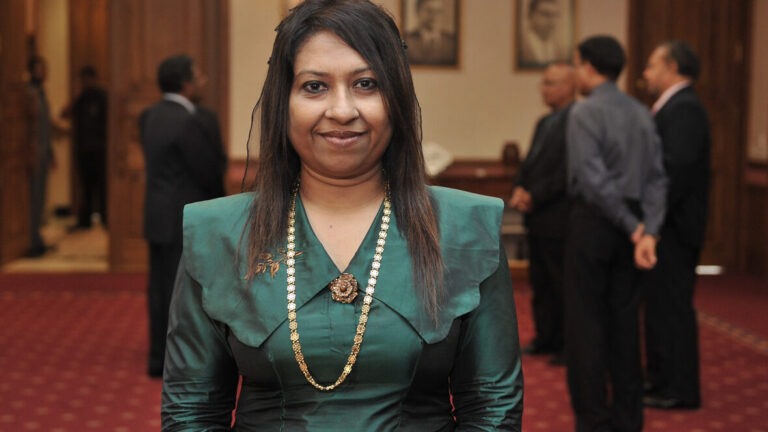 އިނގިރޭސިވިލާތުގެ ސަފީރުކަމަށް ޖަމީލާ ޢައްޔަންކުރުމަށް މަޖިލީހުން ފާސްކޮށްފި