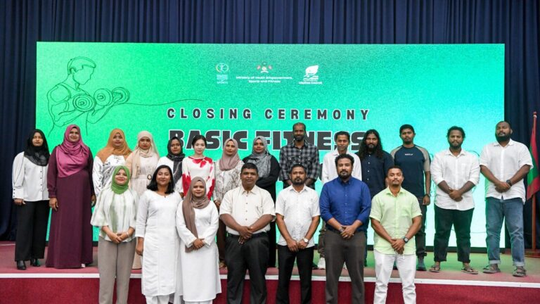 އުކުޅަހުގައި ކުރިއަށްގެންދިޔަ ބޭސިކް ފިޓްނަސް އިންސްޓްރަކްޓާސް ކޯސް ނިންމާލައިފި