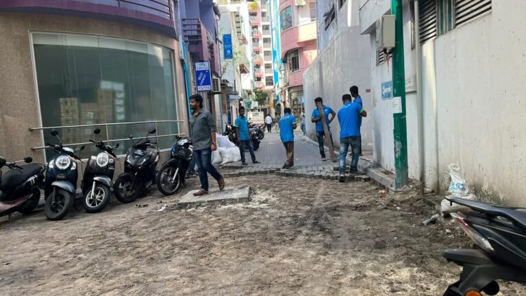 ސިޓީ ކައުންސިލުން މިދިޔަ މަހު މާލޭގެ 18 ސަރަހެއްދެއްގެ މަގު މަރާމާތުކޮށްފި