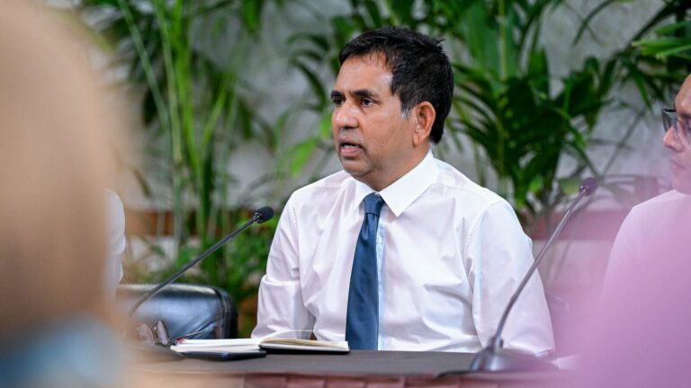 ތިލަފުށި ޕޯޓާއެކު މާލޭގެ ކާރުބާރަށް ބޮޑު ލުޔެއް ލިބިގެންދާނެ: މިނިސްޓަރ ސަޢީދު