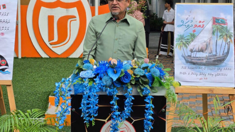 އިންފޮމޭޝަން ކޮމިޝަނަރު ކަމަށް ޢަބްދުލްޢަޒީޒް ޢައްޔަންކުރަން ރުހުން ހޯދަނީ