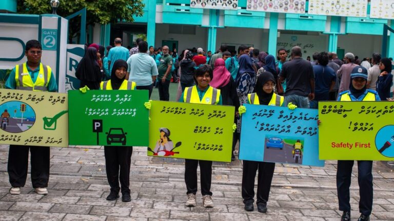 އެކްސިޑެންޓްތައް މަދުކުރަން ހުޅުމާލޭގައި ހޭލުންތެރިކަމުގެ ހަރަކާތެއް ހިންގައިފި