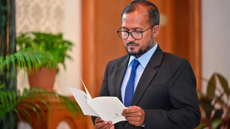ހައިކޯޓުގެ ފަނޑިޔާރު އިބްރާހީމް މާހިރު މަޤާމުން ރިޓަޔަރ ކުރައްވައިފި