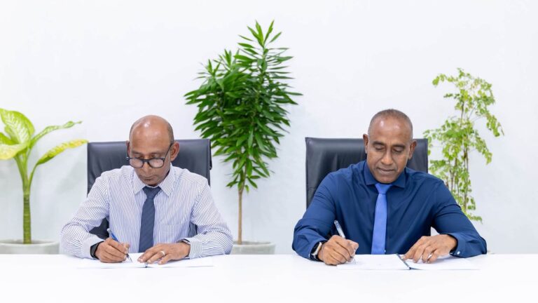 އެމްޓީސީސީއާއެކު ހަތަރު ރަށެއްގެ އުމްރާނީ ތަރައްގީގެ މަޝްރޫއުގައި ސޮއިކޮށްފި