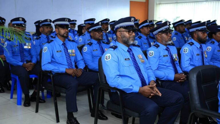 ވާޖިބު އަދާކުރަމުން ދަނިކޮށް ނިޔާވާ ފުލުހުންގެ އާއިލާއަށް ބޭސްފަރުވާ ކޮށްދޭ ގޮތަށް ގަވާއިދު އިސްލާހުކޮށްފި