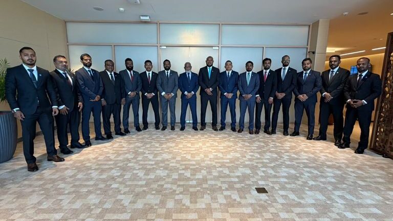 ޕީއެންސީގެ 15 މެމްބަރުންގެ ވަފުދަކާއެކު އަބްދުއްރަހީމް ޕާކިސްތާނަށް ފުރާވަޑައިގެންފި